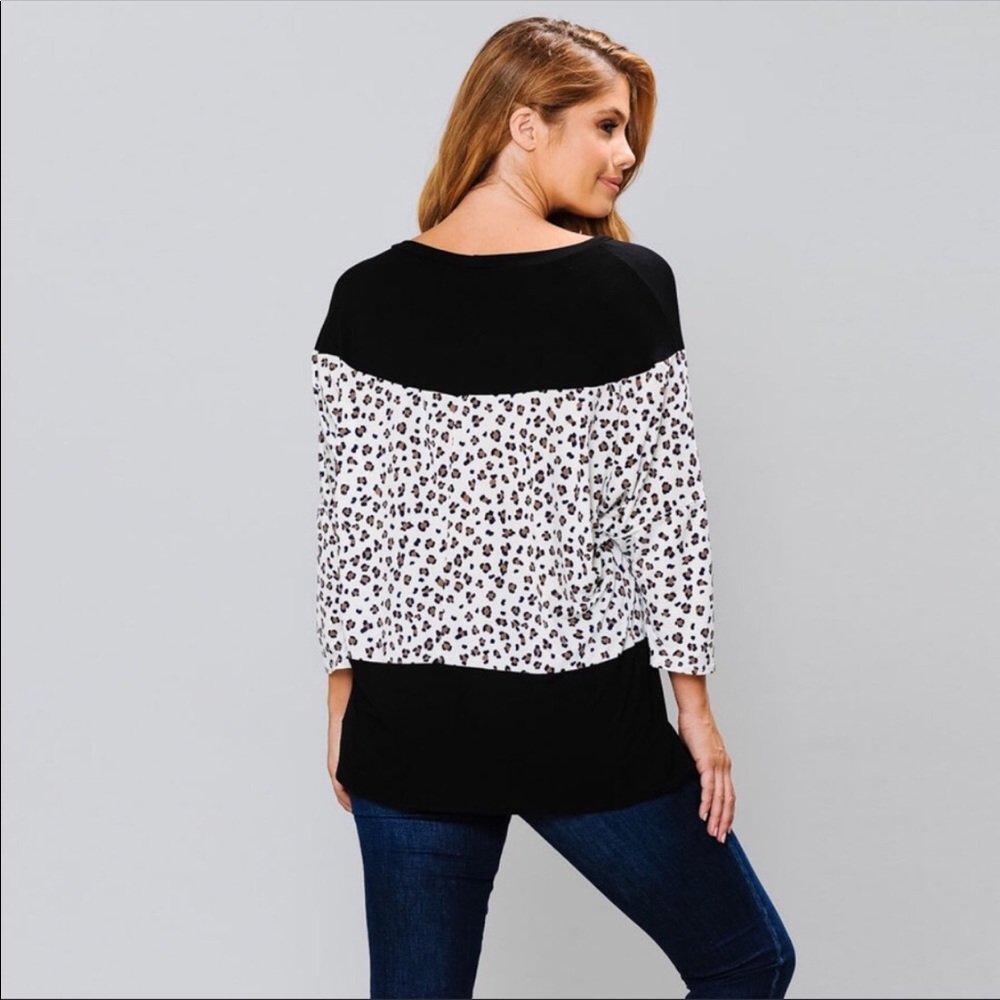 LAST ONE! 3X Plus Size Block Animal Print Top - Picture 6 of 6